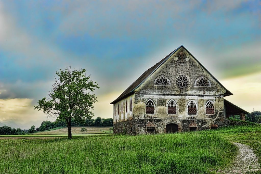 Abandoned House with Your Quizmaster